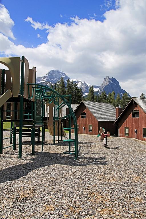Banff Gate Mountain Resort Κάνμορ Εξωτερικό φωτογραφία