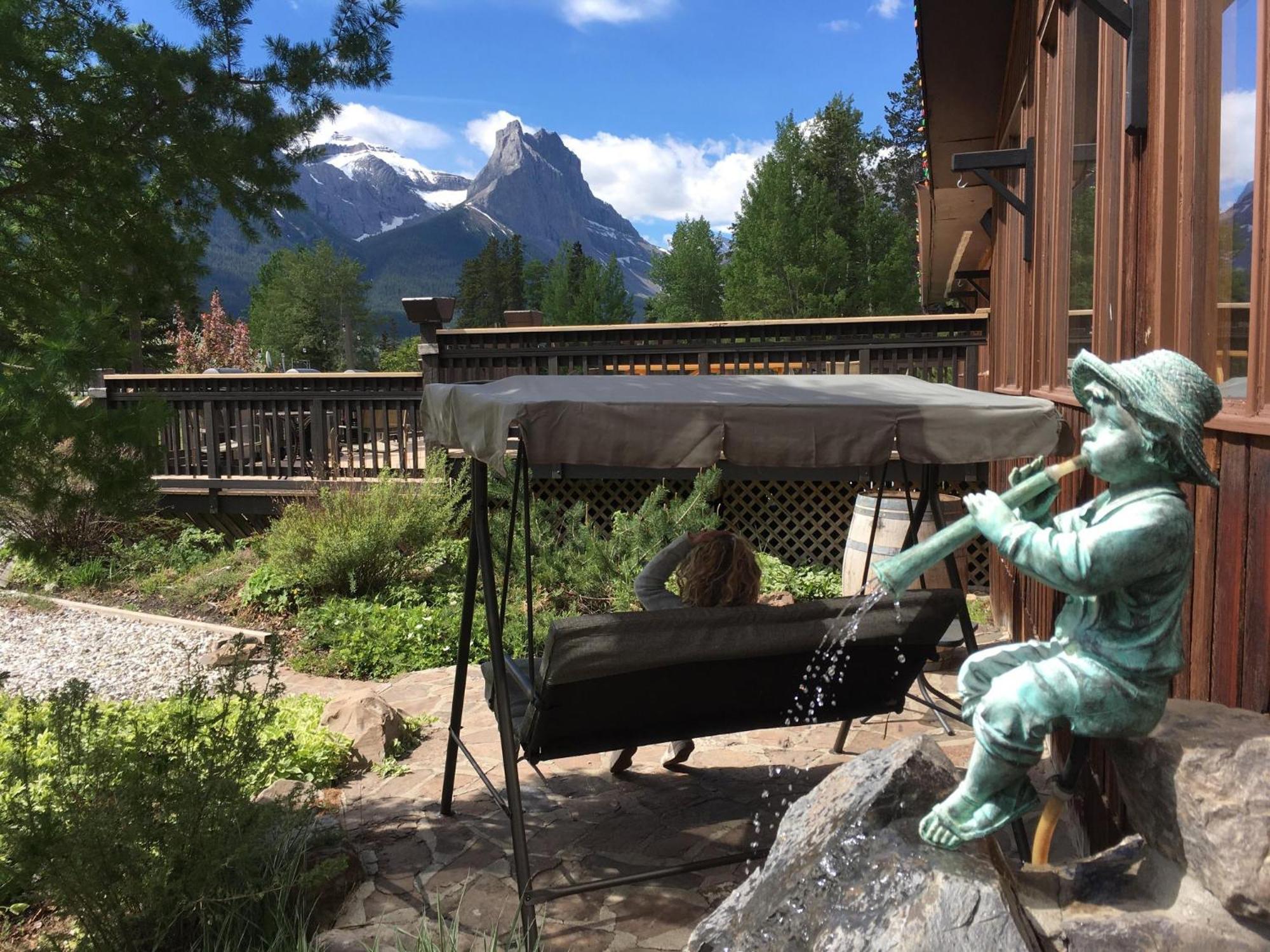 Banff Gate Mountain Resort Κάνμορ Εξωτερικό φωτογραφία