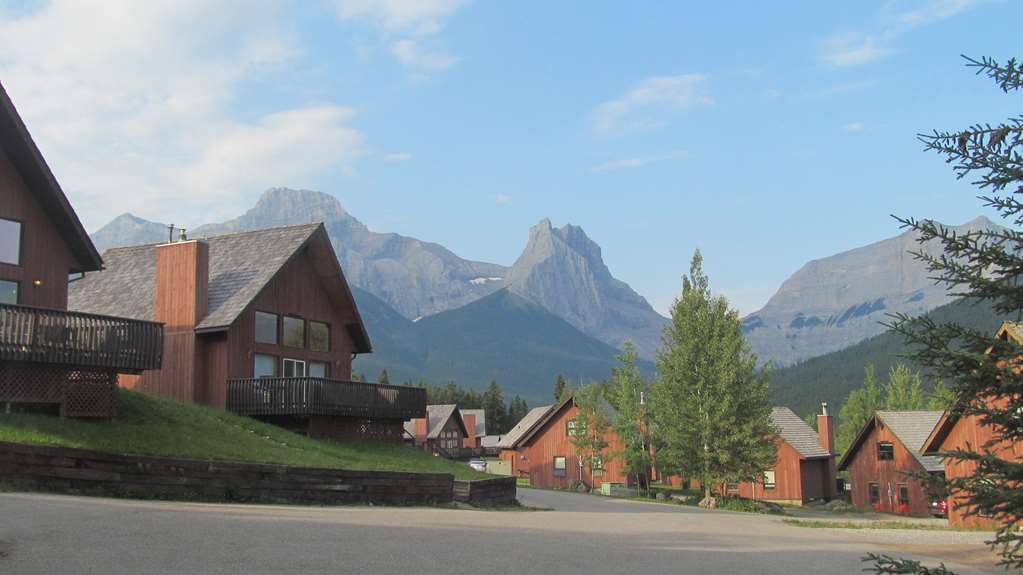 Banff Gate Mountain Resort Κάνμορ Εξωτερικό φωτογραφία